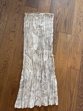 Toteme Women’s Crinkled Maxi Skirt in Light Beige size 32